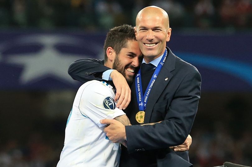 Thanh lọc lực lượng, Zidane "xuống tay" với cả trò cưng