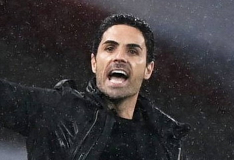 Arteta: "Đánh tôi đi"