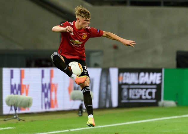 XONG! Solskjaer làm rõ lập trường của Man Utd về vụ Brandon Williams