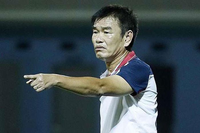 Chia tay Than Quảng Ninh, cựu HLV ĐT Việt Nam cập bến B.Bình Dương