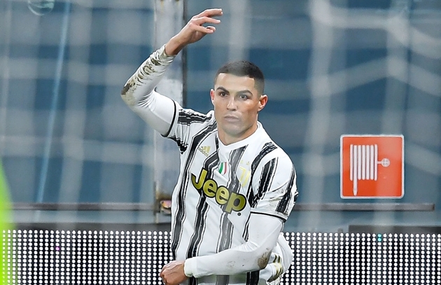  Top 10 "vua dội bom" ở Serie A năm 2020: Ronaldo cho Ibra hít khói