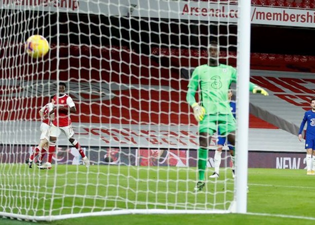 Sao Chelsea có phản ứng 'khó đỡ' trước siêu phẩm của sao Arsenal