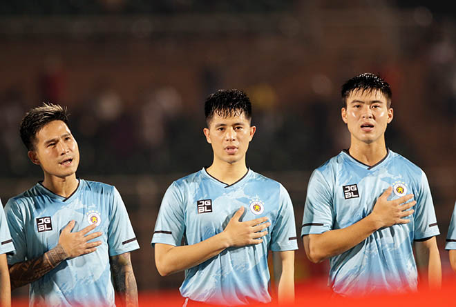 Đình Trọng và Duy Mạnh tái xuất trong ngày Hà Nội thua đau Sài Gòn FC