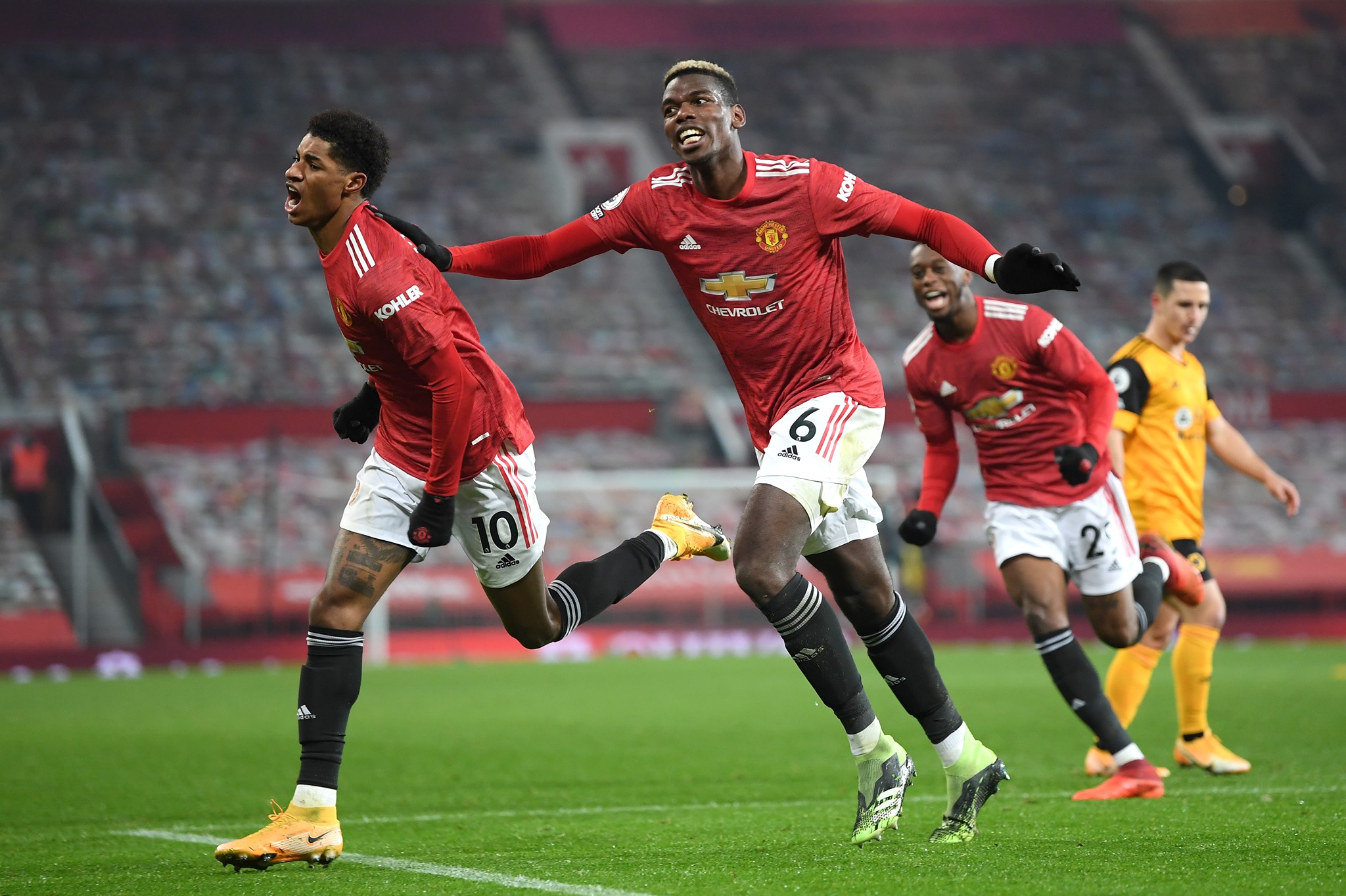 Rashford xuất thần, Man Utd hạ Wolves kịch tính bay thẳng vào Top 2