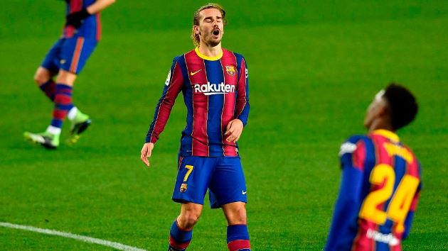 Tại sao Antoine Griezmann vẫn được đá chính?