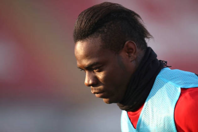 Balotelli ra mắt CLB mới lóe sáng, ghi bàn ngay phút thứ 4