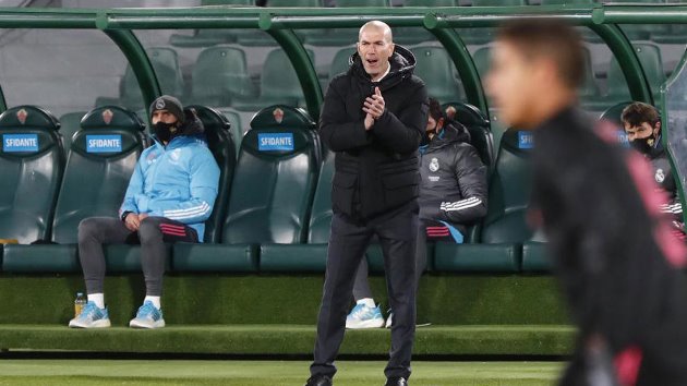 Real hòa thất vọng, Zidane vẫn khen ngợi 2 cái tên