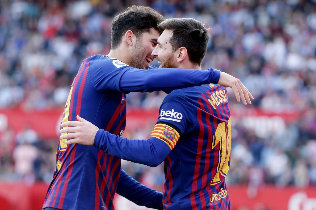 Rõ cái tên đầu tiên rời Barcelona