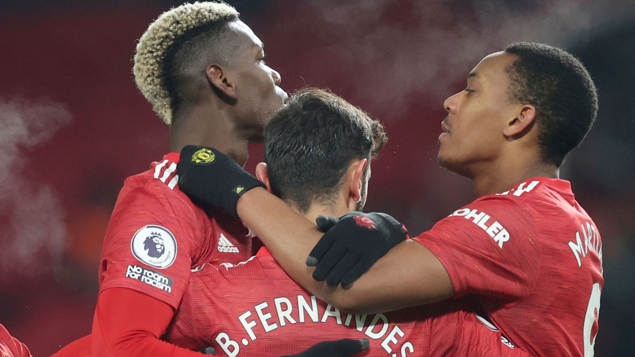 Sau vòng 17 Premier League: Liverpool run rẩy, M.U bứt tốc; Điên rồ Top 4