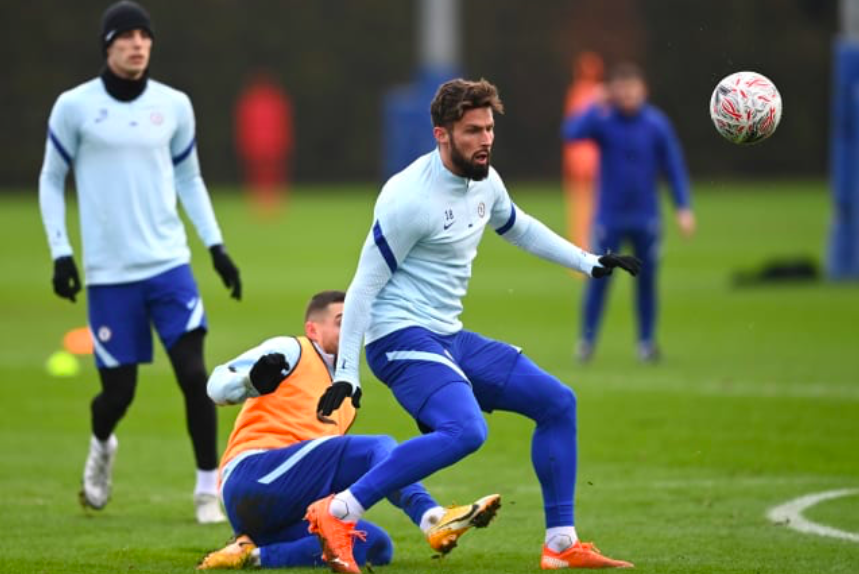 Bầu không khí căng thẳng thấy rõ trên sân tập Chelsea