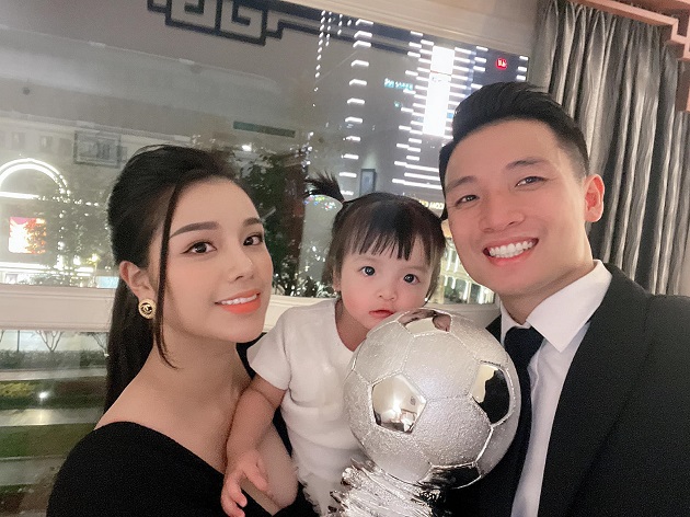Những bóng hồng xinh đẹp trong đêm gala Quả bóng vàng 2020