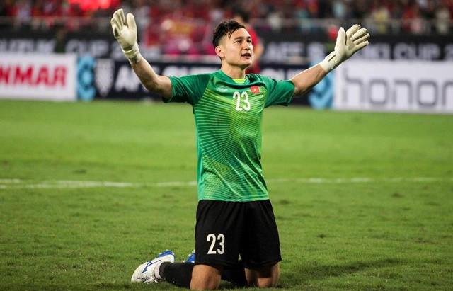 Kiện Văn Lâm lên FIFA, Muangthong United vẫn "chừa một đường lui"
