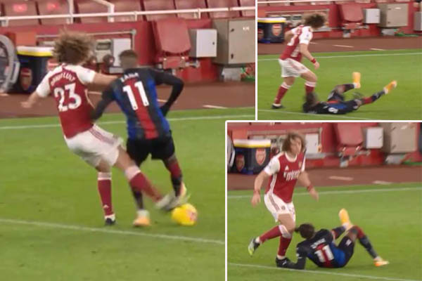 David Luiz cục súc, "tặng" Zaha combo quét trụ + thúc đầu gối vào mặt