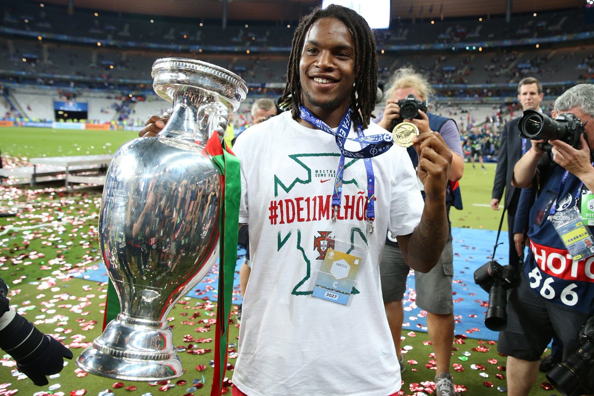 Liverpool bất ngờ muốn chiêu mộ “Cầu thủ trẻ xuất sắc nhất EURO 2016”