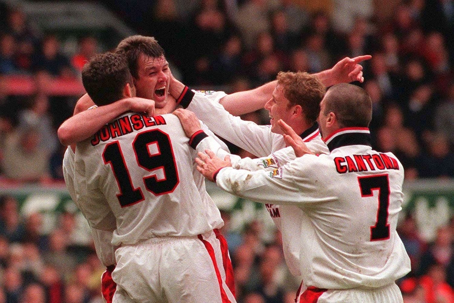 Ảnh bài viết Lần gần nhất M.U và Liverpool chạm trán khi đứng nhất nhì bảng, kết quả ra sao?