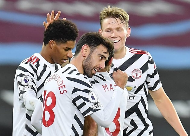 Ảnh bài viết Bruno - McTominay - Fred đá chính, quá rõ vai trò của Pogba ở Man Utd