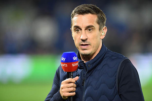 Ảnh bài viết Gary Neville chỉ ra 2 vị trí Man Utd cần gia cố nếu muốn vô địch NHA