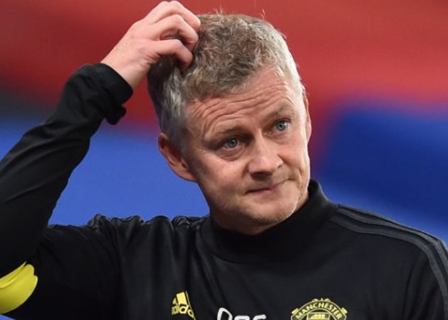 'Kẻ thừa' Man Utd bắt đầu đàm phán, lộ bến đỗ bất ngờ ở chợ Đông 2021