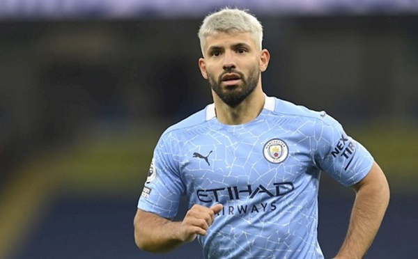 De Bruyne chấn thương, Pep mất luôn Aguero vì COVID-19
