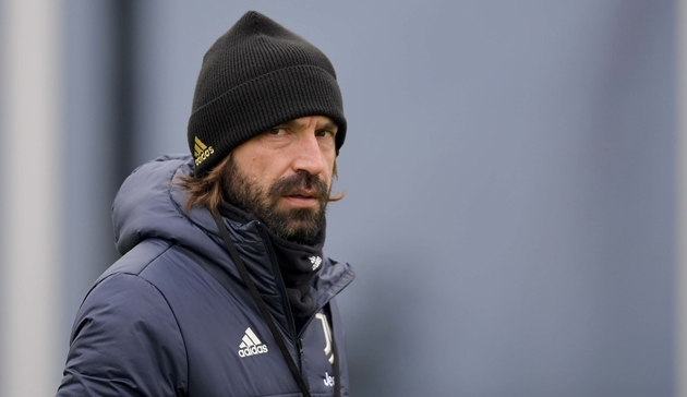 Pirlo tỏ vẻ khó chịu, dàn sao Juve không nở nụ cười trên sân tập