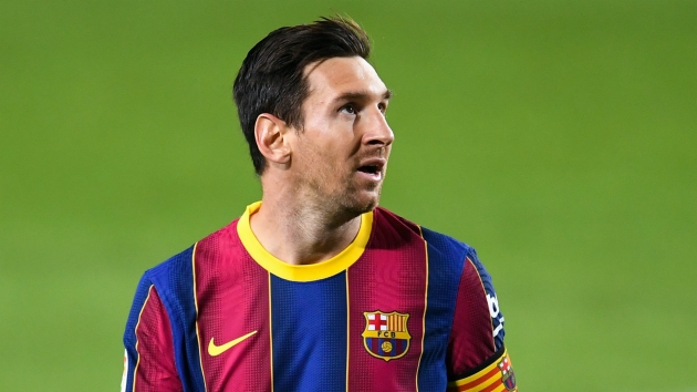 Đồng đội xác nhận, gã khổng lồ tiến sát, thuyết phục Messi rời Barca