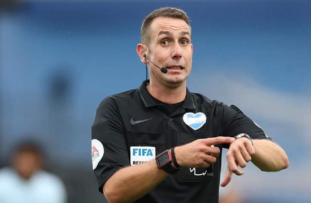 Trọng tài phạm lỗi sao Chelsea ngã khuỵu, công nhận bàn thắng sai luật