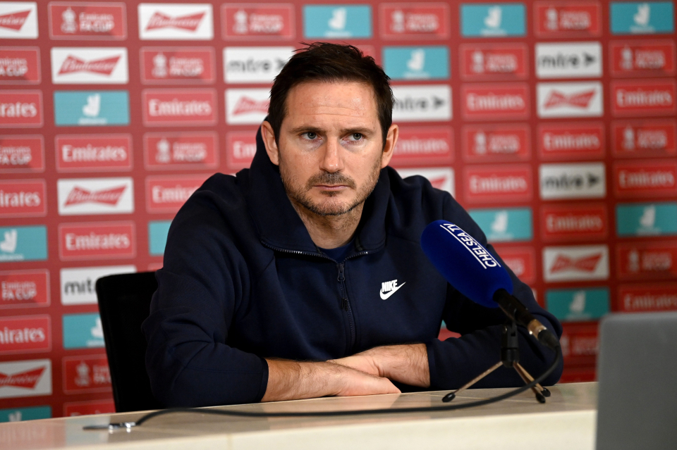 Lampard bị Chelsea sa thải, chuyên gia "nhắc nhẹ" về Solskjaer