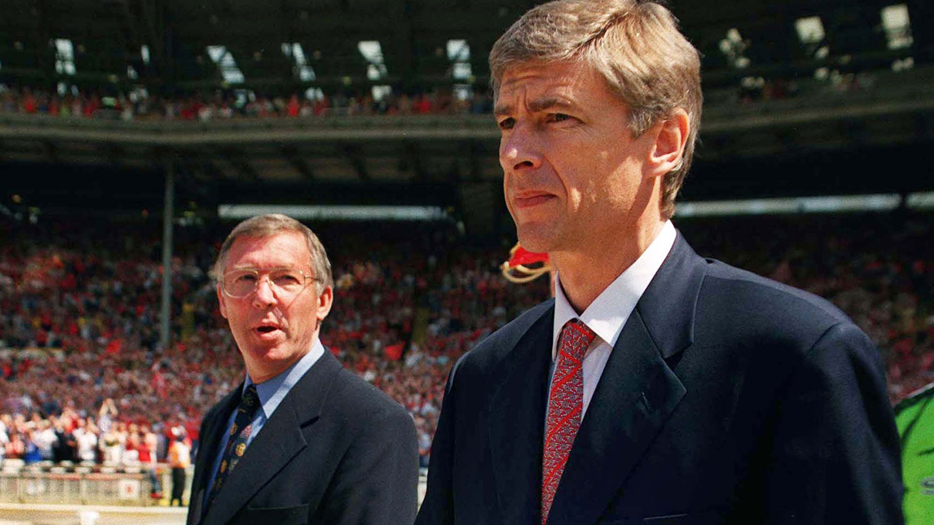 Sir Alex, Wenger cũng khó tồn tại được dưới chế độ Abramovich