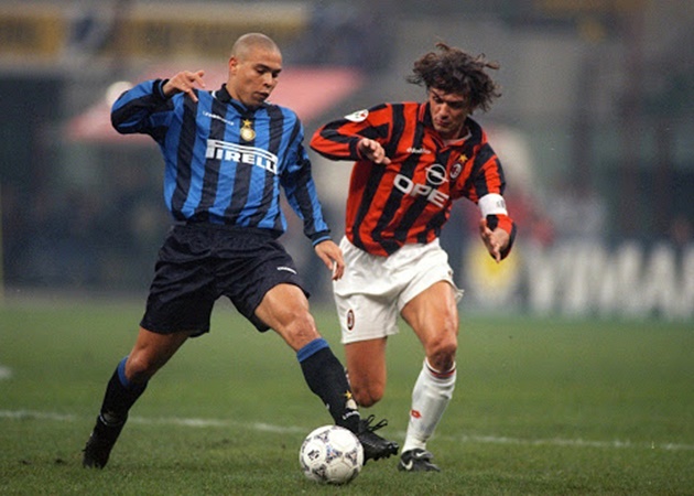 Từ Kaka đến Ronaldo: Đội hình kết hợp huyền thoại 'chất lừ' của 2 CLB thành Milan 