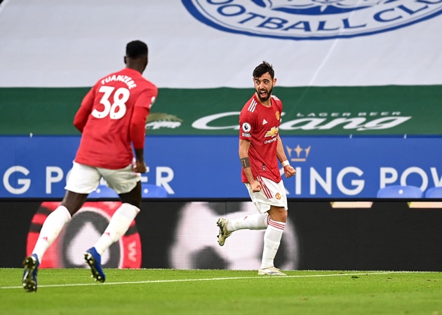 Arsenal đấu Quỷ đỏ, Arteta so sánh giữa Bruno Fernandes và Odegaard