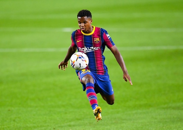Giữa tâm bão, Barca cùng HLV Koeman nhận cú hích quá lớn từ Fati