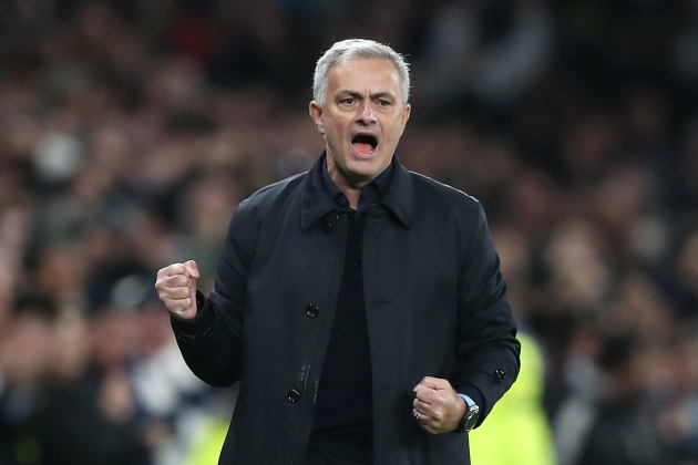 Miễn cưỡng quyết định, kẻ bị Mourinho hắt hủi rời Spurs trong tủi hờn