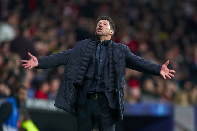 XONG! "Khẩu pháo" Atletico dương tính COVID-19, Simeone lo sốt vó