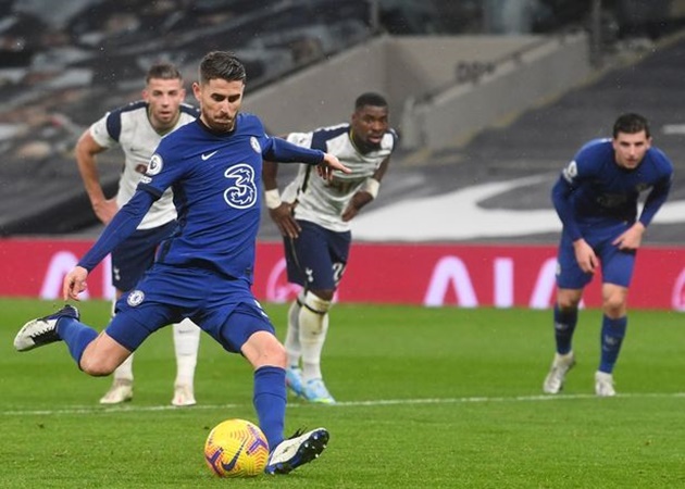 Bỏ nhảy chân sáo sút penalty, Jorginho tiết lộ lý do