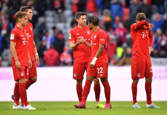 Cả đội Bayern Munich qua đêm ở sân bay vì lý do 'dở khóc dở cười'