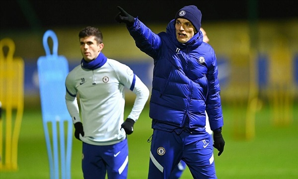 Thomas Tuchel bất ngờ muốn xây dựng hàng thủ “lão tướng”