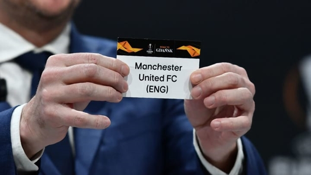 CHÍNH THỨC! UEFA định đoạt số phận trận Real Sociedad - Man Utd