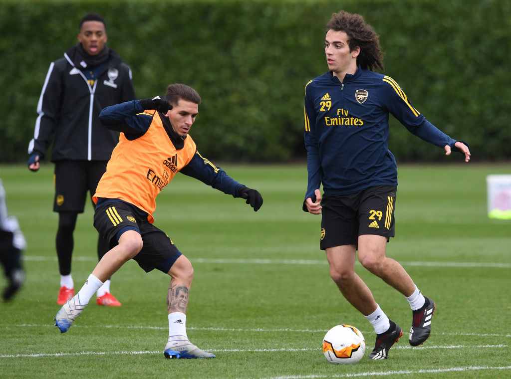 XONG! Arsenal xác định thời điểm chốt hạ tương lai hai "kẻ lưu đày"