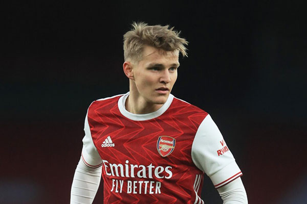 Ảnh bài viết Đá chính trận đầu, Odegaard nói luôn về tương lai ở Arsenal