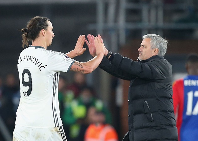 Ảnh bài viết Đến Man Utd, Mourinho và Ibra đã vực dậy 2 sản phẩm lò Carrington