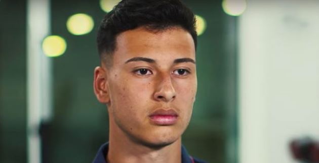 Sao trẻ Arsenal muốn khoác áo số 14 của Aubameyang