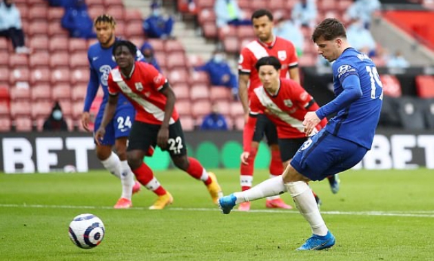 Mason Mount tỏa sáng, Chelsea "thoát chết" trước Southampton