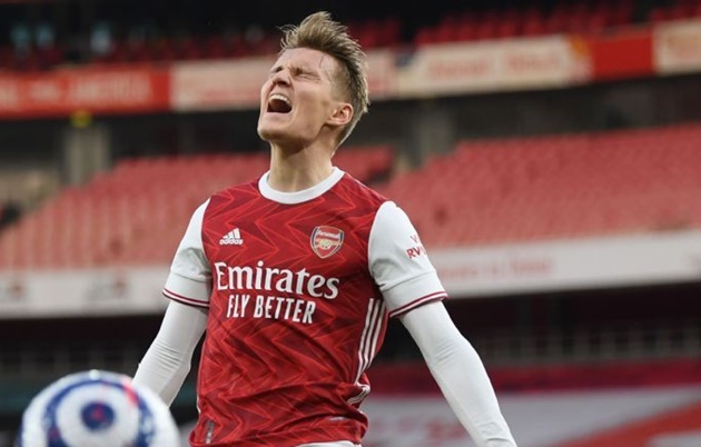Ảnh bài viết Đánh bại Arsenal, Guardiola nói thẳng 2 câu về Odegaard