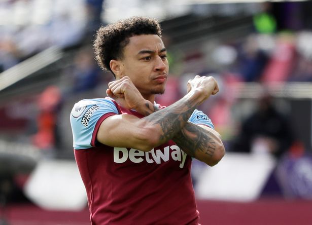 Peter Crouch: "Man Utd nên đổi Lingard để chiêu mộ ngôi sao của West Ham"