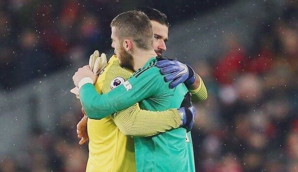 David de Gea gửi lời chia buồn đến Alisson Becker