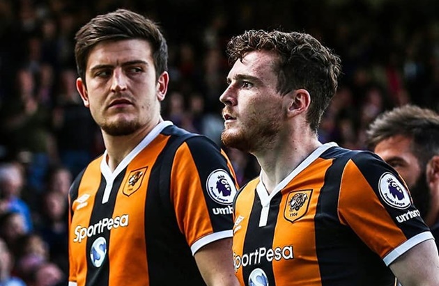 10 cặp sao khủng từng khoác chung một màu áo: Bất ngờ Maguire - Robertson