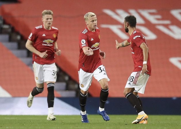 Đến Man Utd, Van de Beek đang bị các đồng đội tại OTF coi nhẹ 
