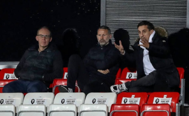 Neville: "Europa League đang chờ đón họ"