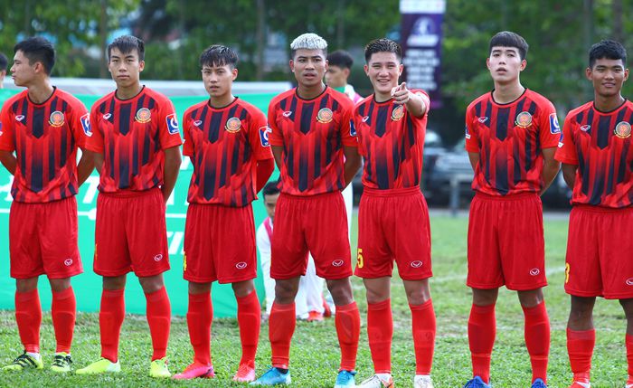 Bầu Đức chi viện 11 cầu thủ HAGL cho CAND dự Hạng Nhất 2021