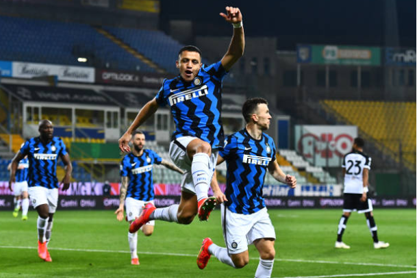 Lập cú đúp giúp Inter hạ Parma, Sanchez chỉ ra động lực quan trọng nhất